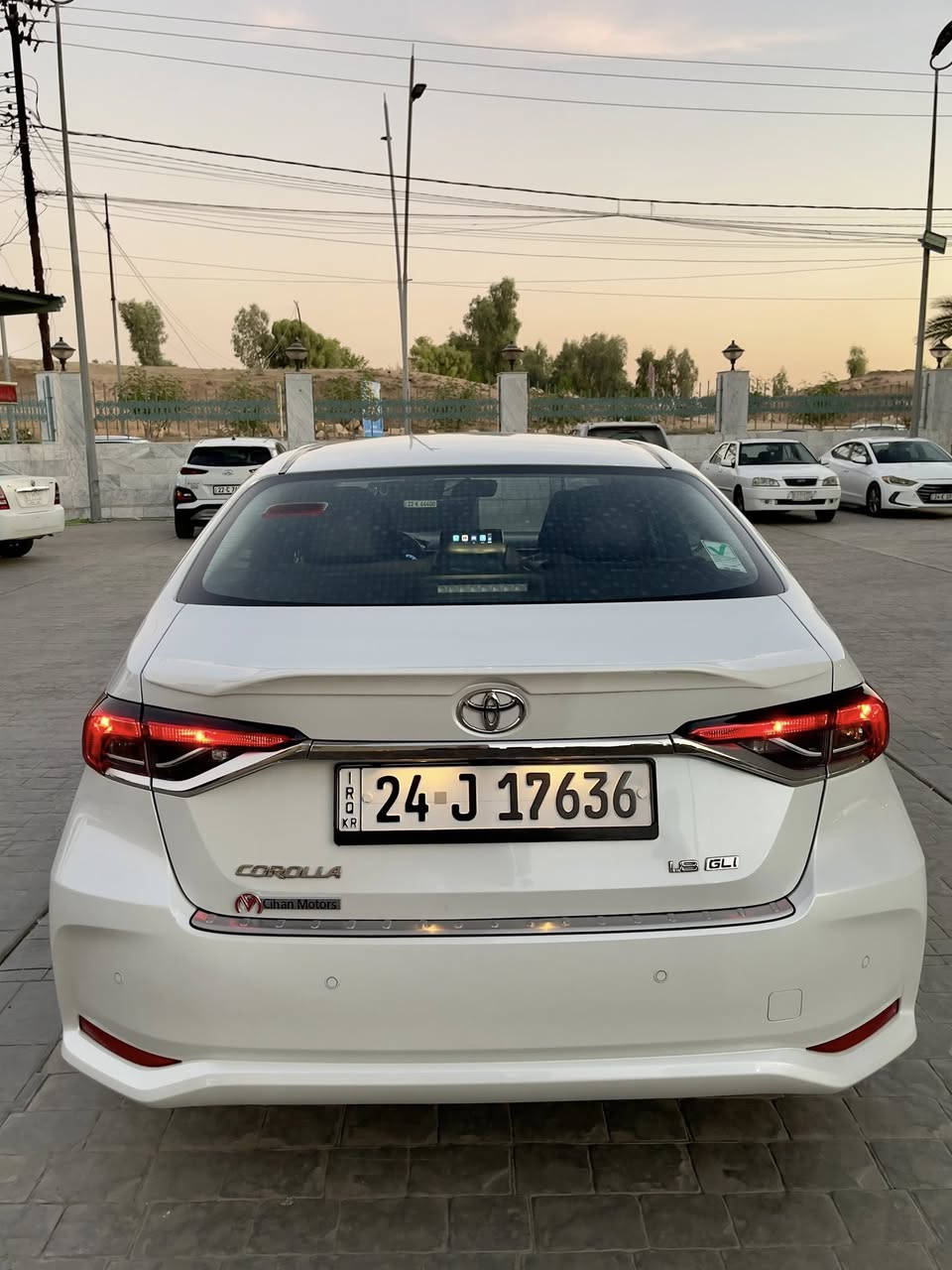 🔹كورولا 2023 خليجي بانزين
⭕️ شركة وكالة (جيهان)

⭕️ جميع مواصفاتها اصلية من الشركة 

🔹( السعر 182 ورقة )  

🔹محرك 1800 GLI (بنزين فقط)

🔹ماشية 33 الف كيلومتر 

🔹مرقم دهوك ( 24 ) 

🔹 بدون حادث بدون صبغ شرط

🔹عداد السرعة ديجتال 

🔹 سلايد (فتحة سقف)

🔹 تشغيل بصمة + دخول ذكي

🔹تبريد شاشة  ( امامي + خلفي )

🔹حساس امامي

🔹 حساس خلفي

🔹حساس ضغط الاطارات

🔹شاشة ابل كار بلي  + اندرويد اوتو 

🔹كاميرا خلفية  دوارة

🔹مود درايف ( Eco + Normal+ Sport )

🔹تحكم ستيرن 

🔹مانع انزلاق 

🔹اشاير + مرايه جانبية كهرباء 

🔹الانارة الداخلية زينون 

🔹 منافذ الطاقة ( USB + Type C )

🔹5 ويل كب + السبير مانازل 

🔹بروجكترات امامية 

🔺السيارة بيها ملاحظات بسيطة فقط

🔹( السعر 182 ورقة )

📍مكان السيارة / الموصل 

📱***********📞
