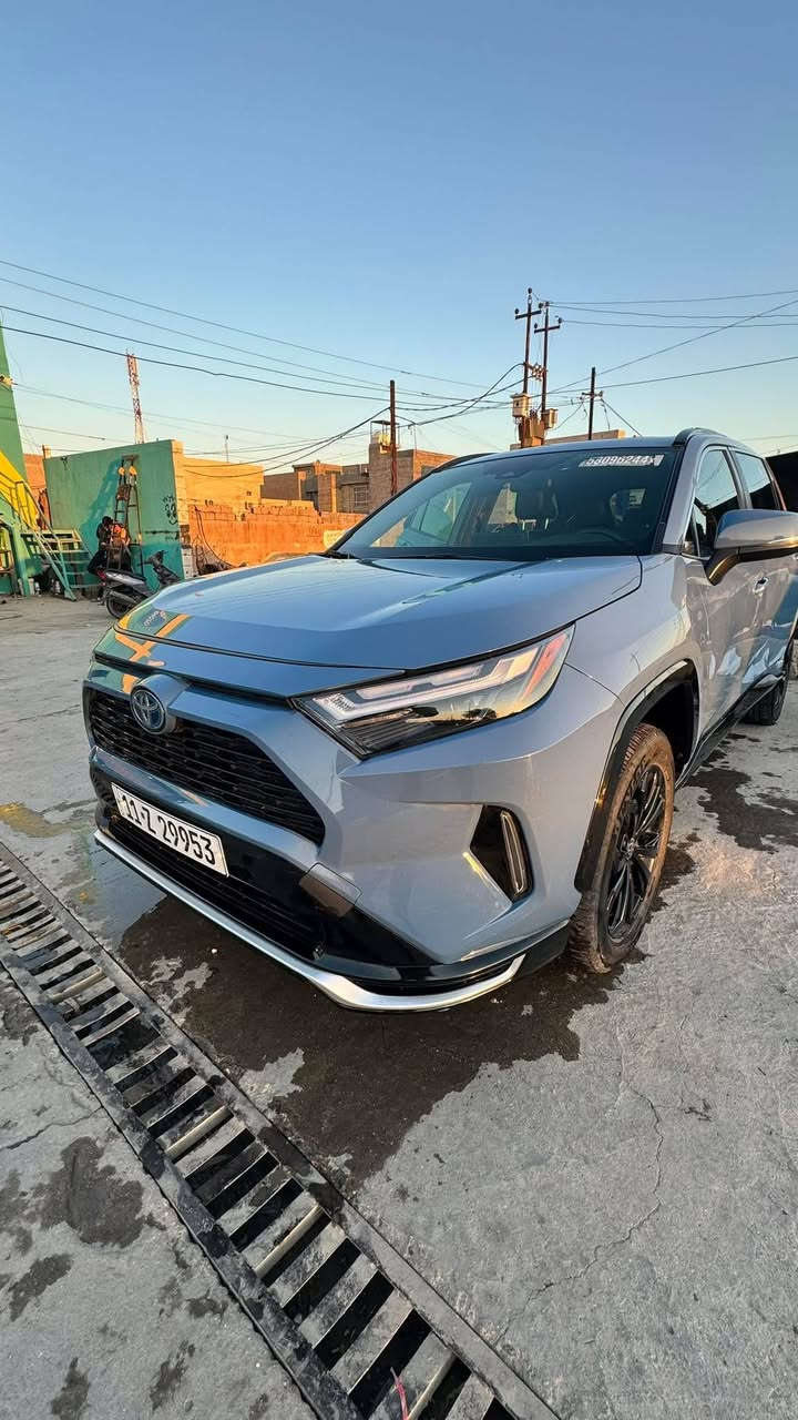 💯💯تويوتا راف 4  هايبرد
✅موديل 2023
✅فول مواصفات 1/1 
✅فتحة سقف
✅كشن كهرباء
✅هيتر بل كشنات 
✅تدفئة استيرن 
✅رادارات امامي خلفي
✅نقطه عمياء
✅تحديد مسار 
✅كشافات ضباب
✅جنطه كهرباء
✅اشاير بل مري 
✅لايت زنون بلادي 
✅ويل 18 بلادي 
✅تبريد قطعتين 
✅لايت اوتو بل اماكن الضلمة يشتغل عالي 
✅بصمتين اجتي وياها 
✅3 انظمه قياده ايكو سبورت  نورمال
✅حادثها جاملغ الامامي مصبوغ و
 مرشوش نص باب الراكب و ربع البنيد

✅مكانها بغداد الكرخ 
✅***********

——————————————————
#بيع_سيارتك #بيع #بغداد #معارض_بغداد  #اربيل #معارض #سيارات #سيارات_للبيع #سيارات_مستعملة #سيارات_VIP #وارد_امريكي #وارد_خليجي #تويوتا #لاندكروز #لاندكروزر #جي_كلاس #مرسيدس #النترا #سوناتا #هيونداي #كيا #سورنتو #سيراتو #نيسان #نيسان_صني #رانج_روفر  #لاند_روفر #لاندروفر #سيارات_كورية #سيارات_يابانية
