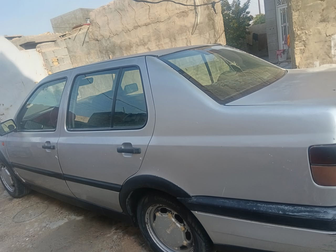 البيع كولف فنتو موديل 1994 رقم بغداد مكانه بابل سياره جهازه كير عادي  مكينه تبريد ثلج كهربيات كله
شغال سياره نضيفه مامتعوبه سعر 38  إلا ستفساراكثر رقم صاحب السياره( ***********
