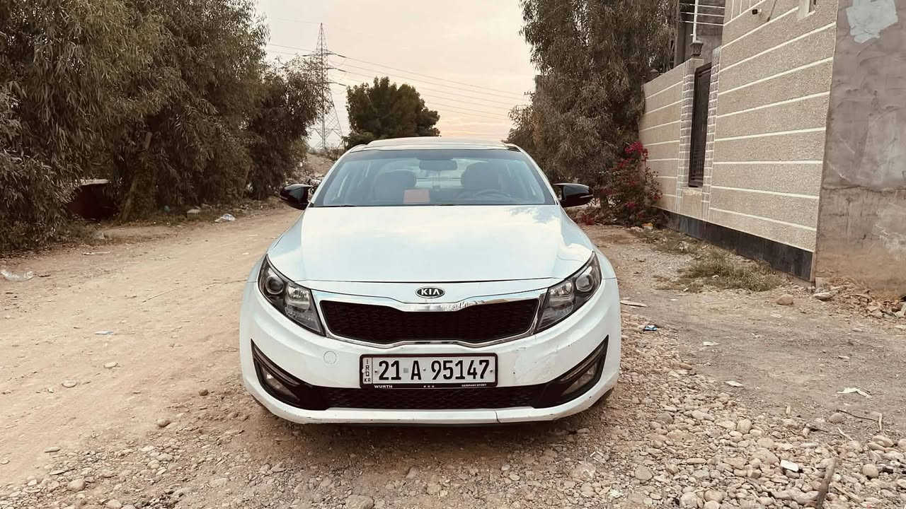 السلام عليكم
اوبتيما🚗
2011 
محرك 2400 دوش المرغوب🚀
4 حساسات 
لون ابيض صدفي 🤍
بيها قطعتين فقط 🌈
السونار مرفق ويا الصور
رقم سليمانيه الدولي 🏔️
 هزه جديده
المواصفات :
بانوراما
كير 6 نمر 🚀
تحكم ستيرن
شفتات ستيرن
خزن ميموري
اشاير بل مرايات الجانبيه
المري شفط 
شاشه
تبريد قطعتين💨
تدفئه🥵
 وتبريد🥶
بصمه عدد 2 
مثبت سرعه كروز
السيارة مواصفات Limited
تايرات جدد 
ويل كب 18 
دوشمه جديده
دشبول لونين
اسود وبيجي المرغوب 🖤🤎
السعر 123 وبيها مجال حك الجيه
عنوان:بعقوبه التحرير🍊  الاستفسار
الاتصال على الرقم *********** ابو سبأ
