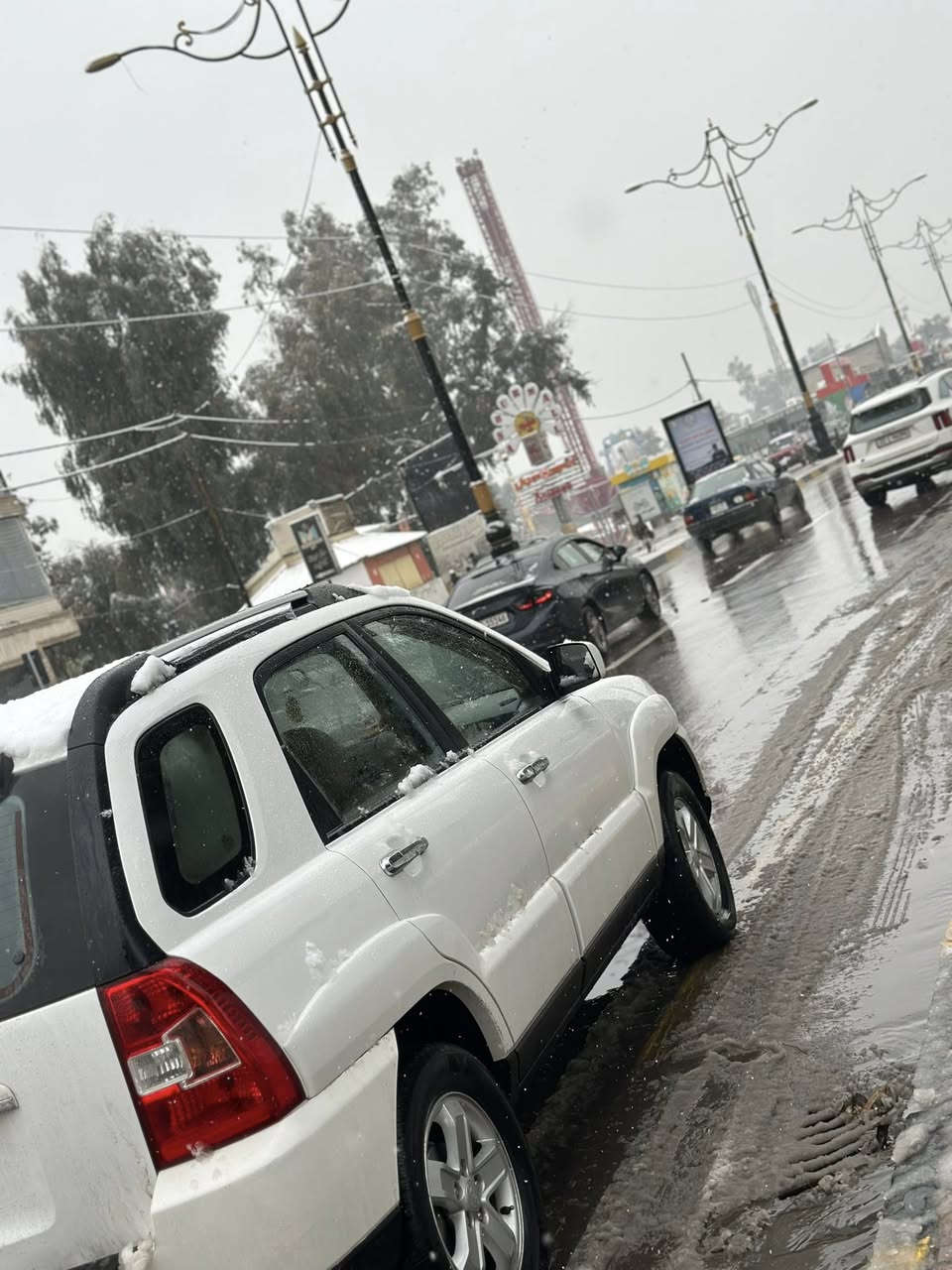 سلام عليكم 
موديل2009
ماشيه175الف
فقط دعاميه صبغ وباقي شرط كفاله وارد كوري
سعر 140ورقه. اتصال على رقم *********** ليس متواجد  على فيسبوك مكان سياره موصل
