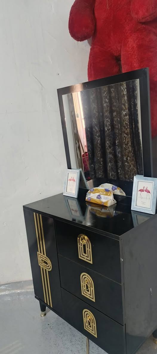 غرفه تركي للبيع نضيفه (( 5 قطع)) السعر 275


**إذا كنت صاحب هذا الإعلان وتريد حذفه لأي سبب، رجاءا أرسل رسالة إلى الدعم الفني**