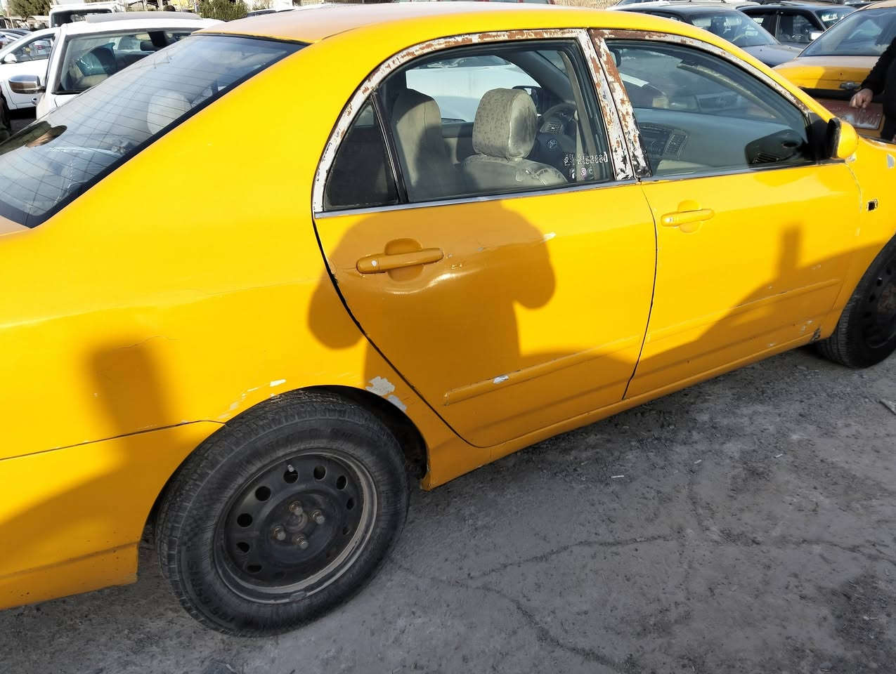 كورلا بيكاجو موديل 2007 مشروع وطني سياره بيها معجون سعرها 60  وبيها مجال دفتر بانزين
***********
