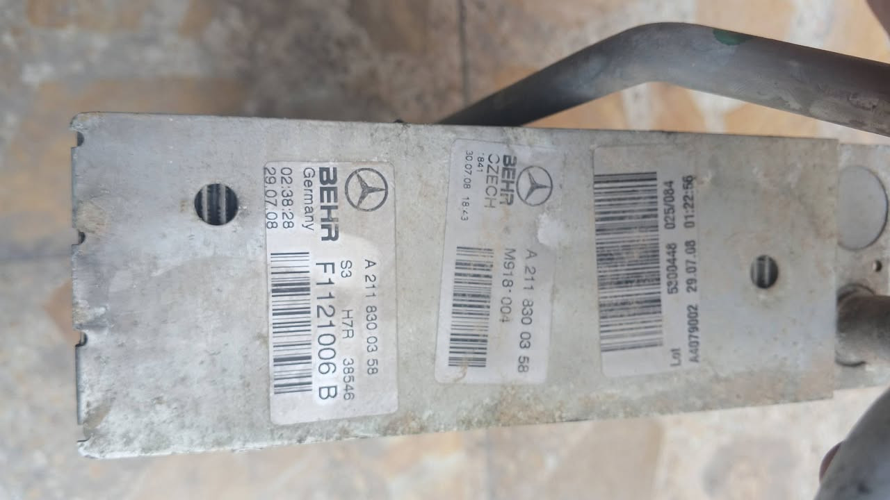 بعض القطع بيها اعطال بسيطة 
السلام عليكم غراض مارسدس W211
الدواسة 35
كمبريسر شغال 150
فج بريك امامي ايسر 40
قبق دبه راديتر 10
ستد قصير اصلي 5
ستد طويل تجاري 2
مسطرة ونوزلات كاملات عدد 60
جويتر 35
فابريتر تبريد 50
جك 25
شاشة اندرويد شغالة ١٠٠
مكاني البصرة الرقم ***********
