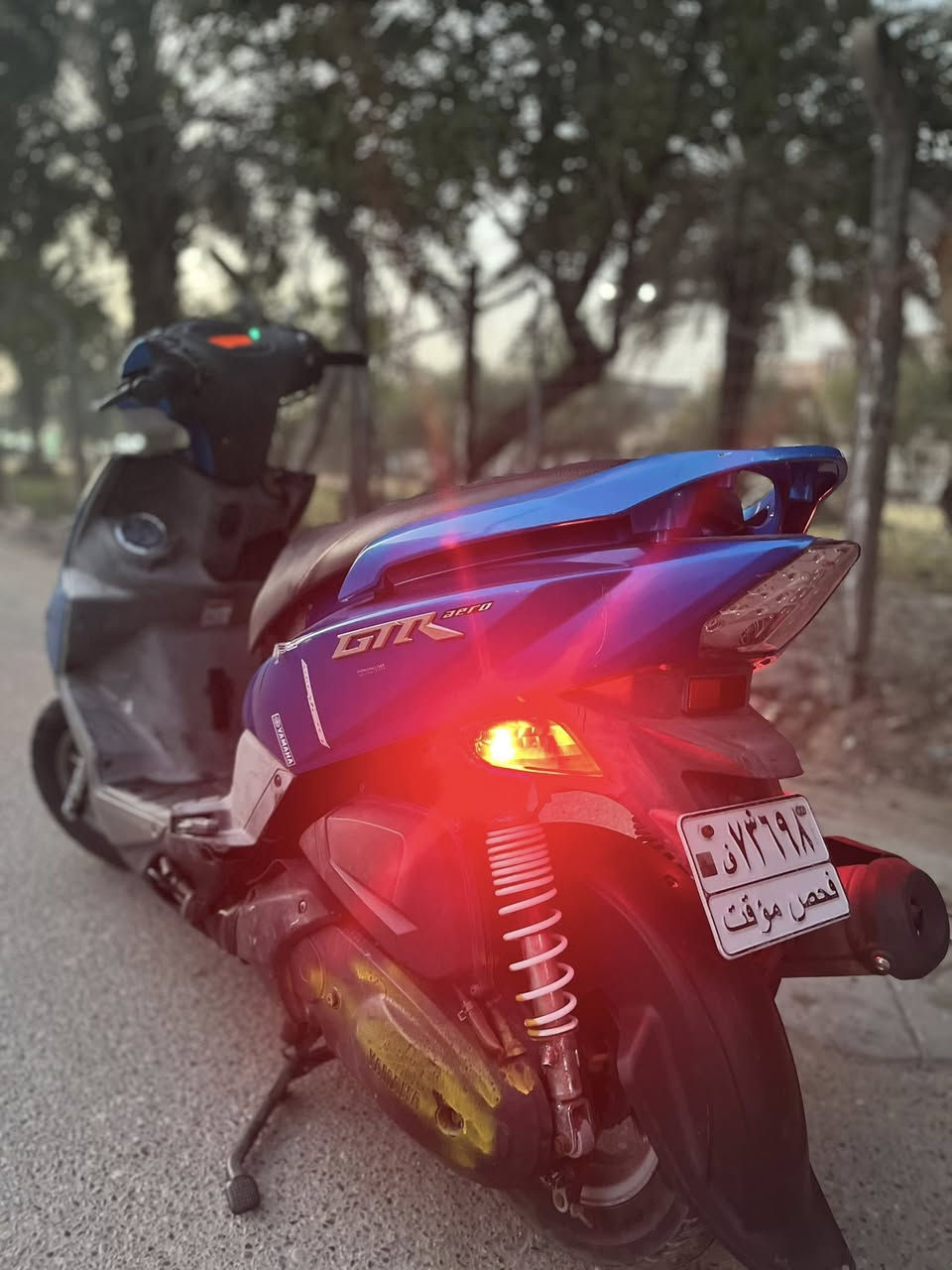 سلام عليكم جيتي ار زركه كفاله عامه دراجه جديده صار شهر وسبوع من طالعه من الرمبه حديث بكلايت خليه وعداد الكتروني مكان بغداد الاستفسار ***********
