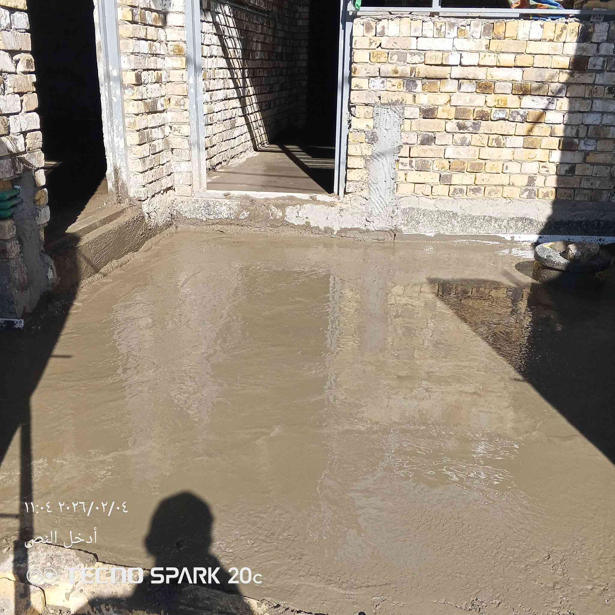 السلام عليكم عملنا مستمر اي شخص محتاج صب رباط او صب البيت من الداخل او تسليطه سطح يرسلني كادر كامل من خباطه وعمال وشغل نضيف  ***********
