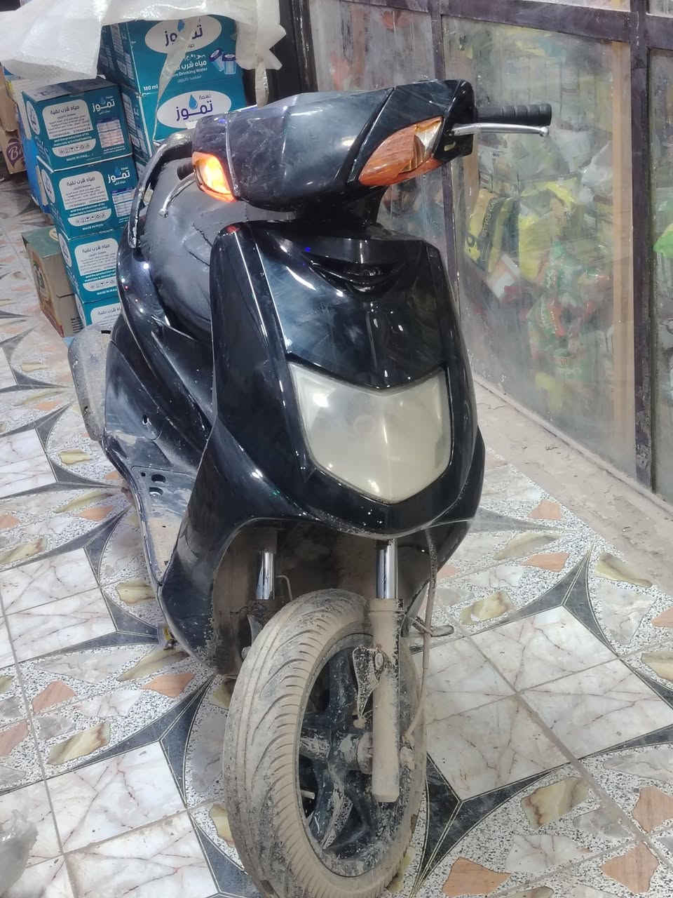 سلا عليكم شباب دراجة سكنس نضيفة الله شاهد كلشي جديد 300وبيهة مجال قليل كلشي جديد***********
