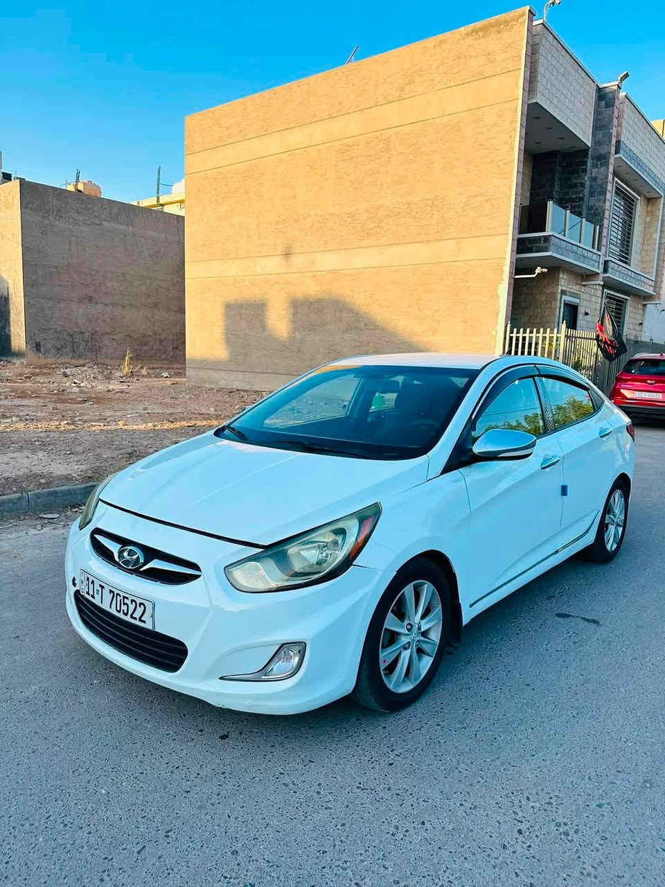 للبيع هونداي أكسنت 2017
رقم بغداد الجديد 
هزه جديده سنويه جديده بأسمي 
محرك 1600 
كير AT
صدر جديد 
تخم تاير جديد باتري جديد 
دوشمه كشنات شاشه وكامره خلفيه 
تبريد ممتاز 
سياره جاهزه من كلشي 
صبغ 3 قطع من امريكا بدون دواخل 
السعر 90 ورقه 
مكاني الغزاليه 
***********
