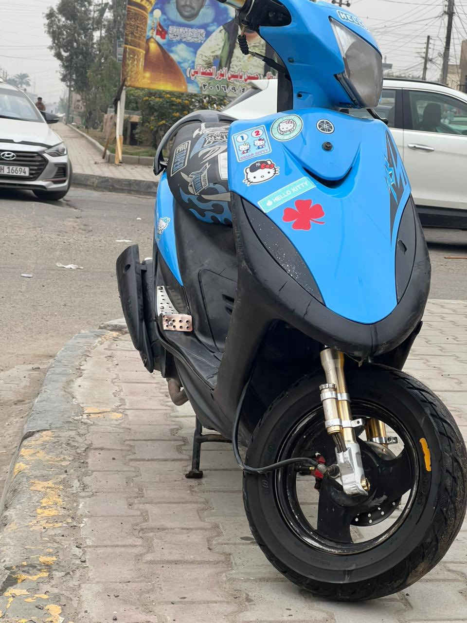 السلام عليكم ماكس عدله مال رمبه صار فتر من نزلته وهسه عتازيت ومضايق كلش واريد ابيعه كله جهازه ومناقصه شي وقبل فتره بدلت تايرات مال باله اصليات كلشي شغال كهربائيات مكينه برغي ممطخوخ بيه مكينه بلاد خرسه متسمع اله صوت دراجه مال بيت يعني مراكضه 
ورايده ب550وكلش مستعجل 
عنواني بغداد الشعب شارع الصحه 
***********
