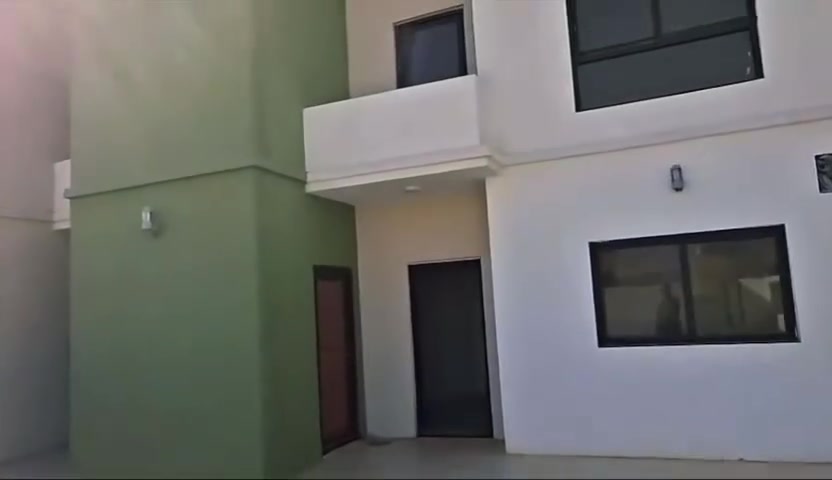 🏡 بيت للبيع في مجمع غدير كربلاء السكني

▪️ المساحة: ٢٠٠ متر
▪️ الواجهة: ١٠ متر
▪️ النزال: ٢٠ متر

يحتوي البيت على:

* ٣ غرف نوم (واحدة ماستر)
* صالة كبيرة
* مطبخ
* صحيات عدد ٢
* كراج واسع
* حديقة

💰 البيع نقداً حصراً (كاش)

📞 للاستفسار والمعلومات:
***********
