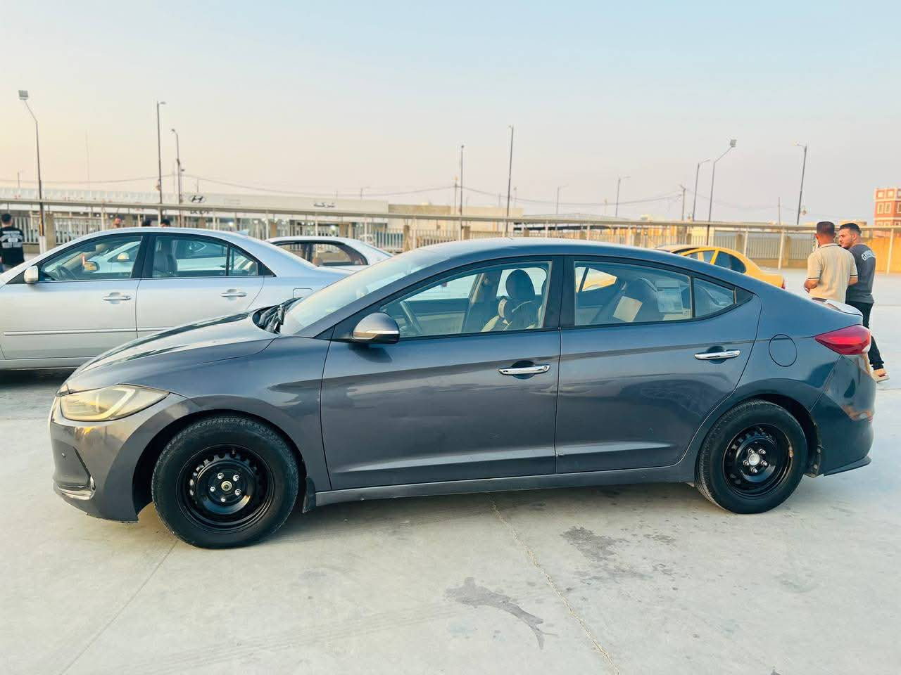 النترا موديل 17 خليجي بيه رشات صبغ أبيع حزام رقم واسط إنكليزي  باسمي هزه جديده تخم تاير جديد منظومه تبريد جديده   صدر جديد السعر 110 مكاني كوت اي استفسار ***********
