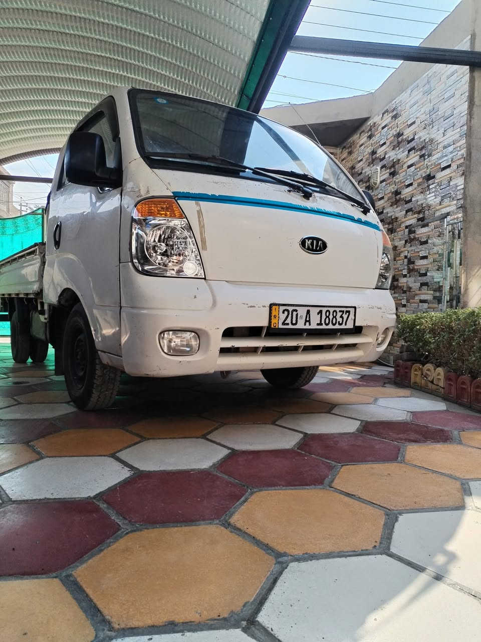 للبيع كيا بنكو ثري موديل 2008 رقم نكليزي 20 هزه جديده تحويل مباشر قماره مكفوله شاصي وميكانيك ايضآ مكفولات تخم تاير سياره جاهزه للعمل مابيه نقص ومعروضه ٨٠ ورقه واي ستفسار 0772 592 7625 ناصر
