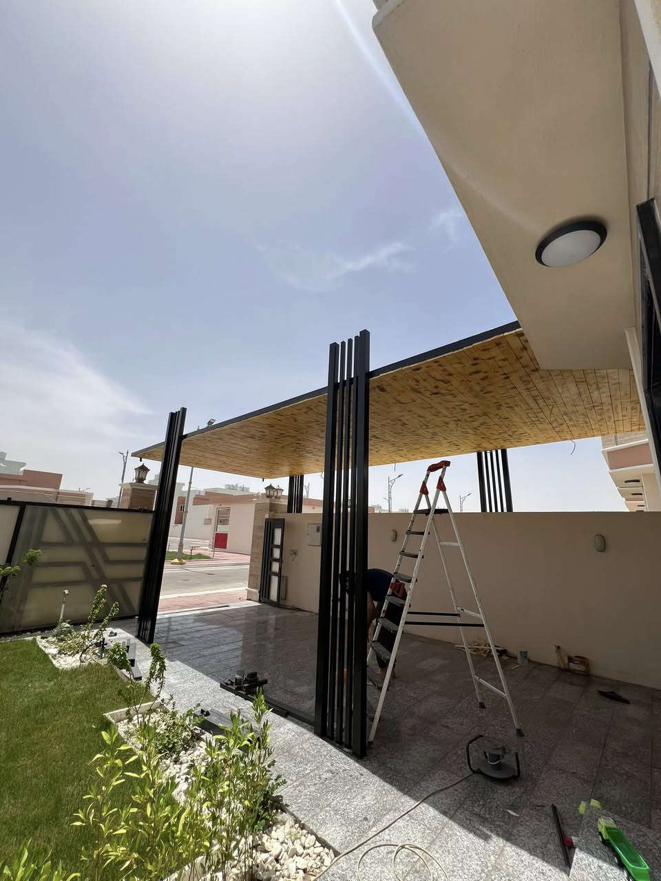 الهاتف *********** .. 0772666010 اسعار مناسبه
اللهم صلي على محمد وال محمد تم عمل سقيفه تصميم حديث عصري عمل راقي ودرجه اوله دوم احنه بارزين بعملنه توفيق للجميع
