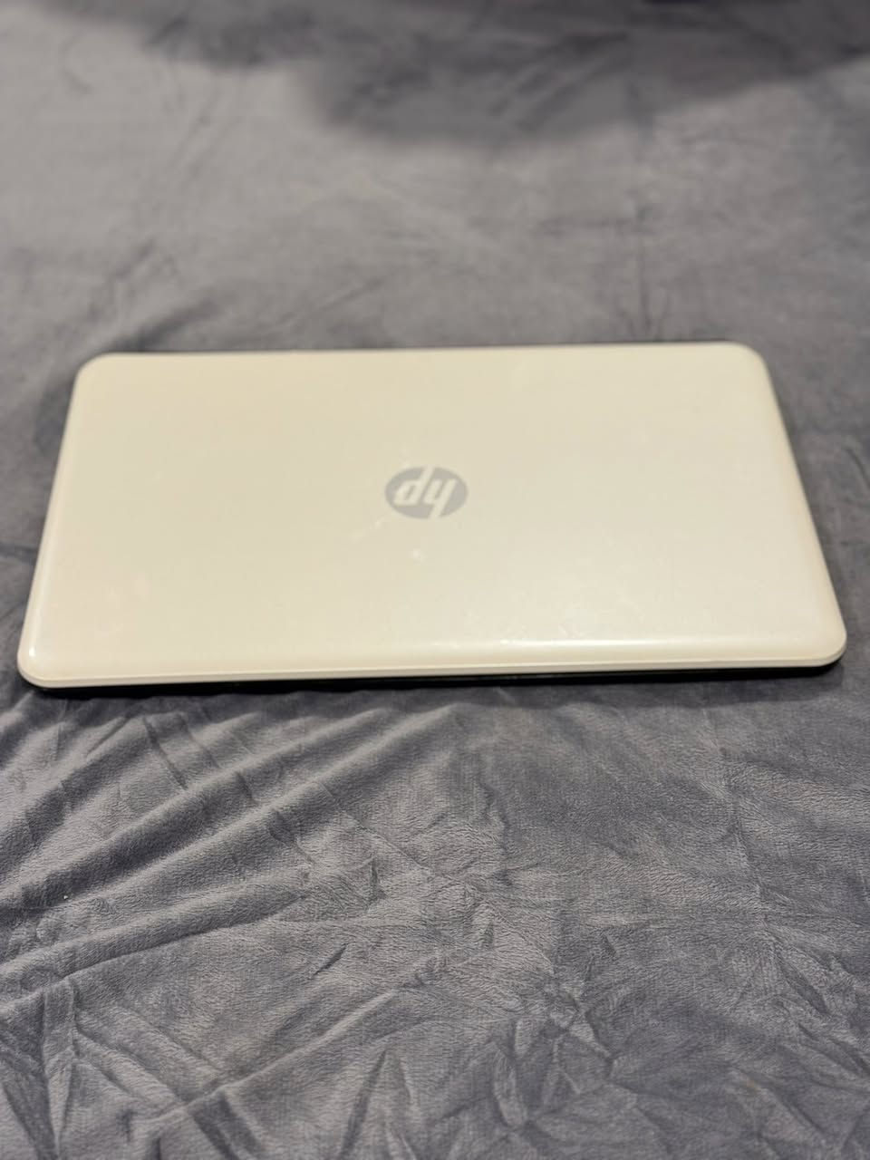 لابتوب HP للبيع 💻
✨ جهاز عملي ونظيف بحالة جيدة جداً، جاهز للاستخدام مباشرة بدون أي مشاكل.

🔹 المعالج: Intel Celeron N2840 بسرعة 2.16GHz
🔹 الرام: 4GB
🔹 النظام: Windows 10 Pro (64bit)
🔹 شاشة واضحة وحجم مناسب
🔹 بطارية جيدة + شحن طبيعي
🔹 مثالي للدراسة، التصفح، اليوتيوب، وبرامج الأوفيس

📌 مناسب لطلاب أو استخدام يومي خفيف
📍 الجهاز نظيف وشغال 100٪

💰 السعر 200
📩 للتواصل ***********
