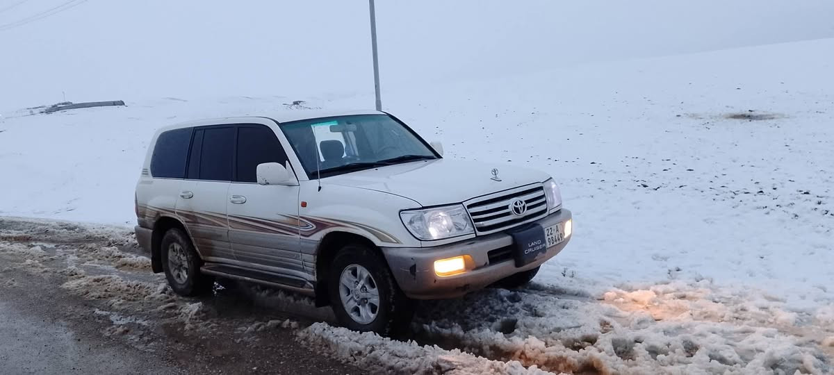 مونیکامودیل 2000رە قە م اسڵی دوبارجە ی بویاخە سە یارە کە زورخاوینە ناوزە ردە سە لاجە دە بل ئیرباک کیرعادی جوارتایە ی نوی لە بنە کیربە شە رت مە کینه بە شە رت تە قە ورە قە بە شە رت هە موشتیکی بە شە رتە سعری 145ورقە ناونیشان هە ولیر***********
