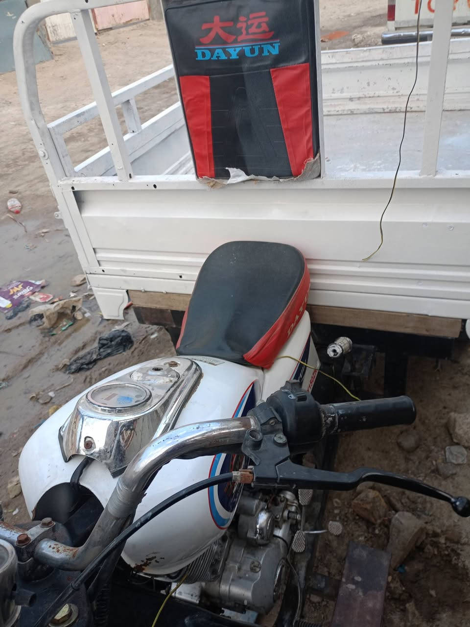 ستوتة لبيع مكاني بل الناصرية مركز ***********
