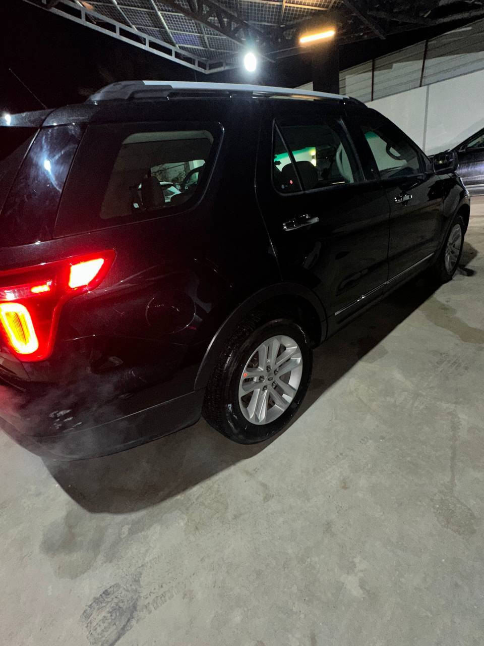 للبيع – Ford Explorer 2013
للبيع سيارة فورد اكسبلورر خليجي موديل 2013 بحالة ممتازة جدًا مكفولة  (بدون اي حادث) 

✅ المواصفات والتفاصيل:
• المحرك: 6 سلندر
• المسافة المقطوعة: 200الف كيلوفقط
• المحرك غير مفتوح – القير مكفول
• تمت صيانتها حديثًا بالكامل (إدامة شاملة)
• التبريد ثلاث قطع يعمل بكفاءة عالية
• الدواخل عسلي نظيف بدون تلف
• المواصفات: فئة عادية بدون بصمة وبدون سقف بانوراما
•مكان السيارة : صلاح الدين/بلد 
•السعر المطلوب:155$ قابل للتفاوض 
📞 للتواصل: ***********
