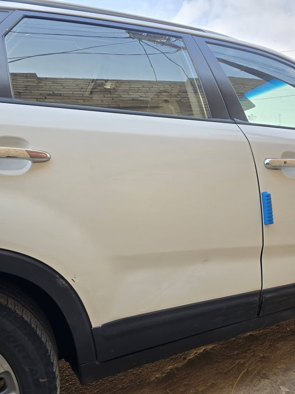 سورنتو مديل 2014 خليجي مكينة 6 3500     7 راكب 3 قطع تبريد اشاير بالمري بنوراما وبيها بعد مواصفات 
السيارة بيها قطعتين بنيد مبدل شرط بدون دواخل وبنوراما مبدله الباقي كله مكفول من الفتح والصبغ رقم السيارة نجف باسمي شرط مداور ثاني يوم  ب165 وبيها مجال للشراي
***********
