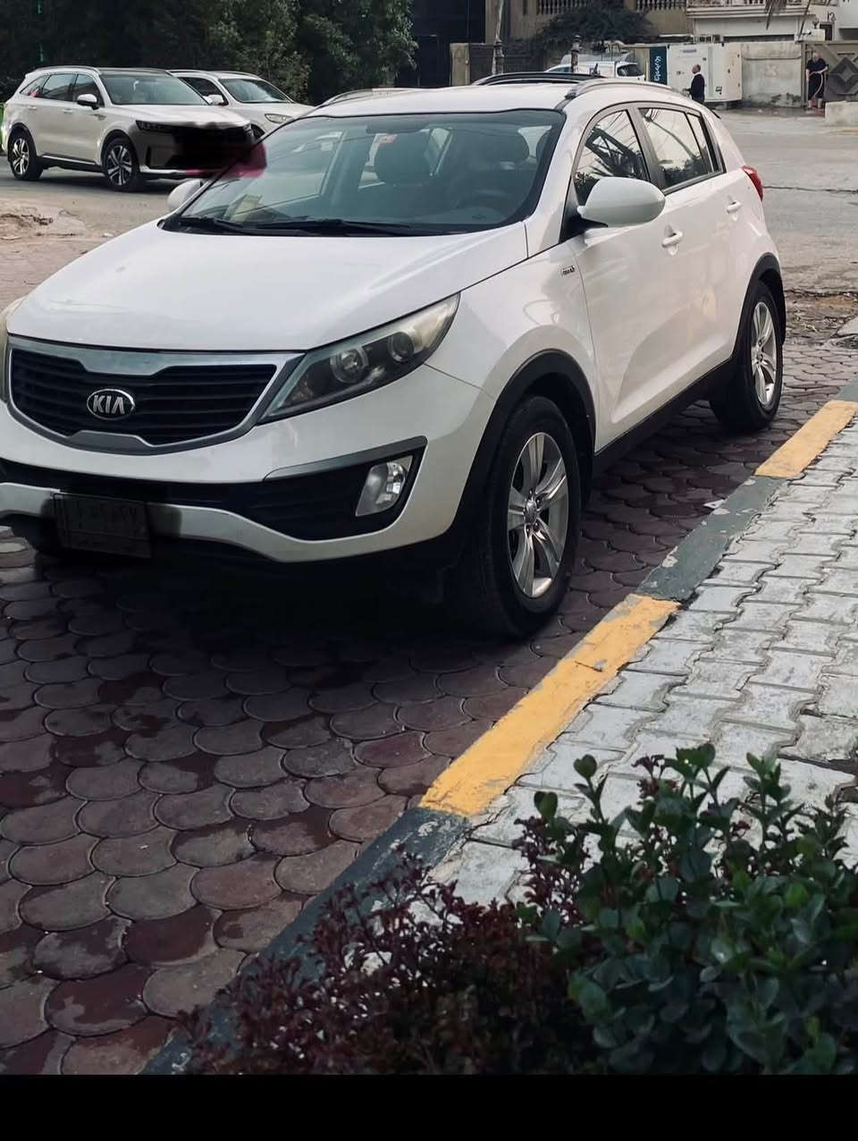كيا سبورتج 

موديل ٢٠١٣ خليجي 

محرك 2000دوش

كفاله عامة 

نظام دفعي رباعي AWD

تبريد شغال ثلج 

تحكم ستيرن 

لا يوجد سونار / ًشرط الفحص 

السيارة جاهزه 

مكانه النجف 

رقم سياره نجف ( أ )مشروع وطني 

سعر ١٥٢ 

سيارة باسمي نقل ملكية مباشر 

رجاءا اقرأ تفاصيل قبل الاتصال 

للاتصال ***********
