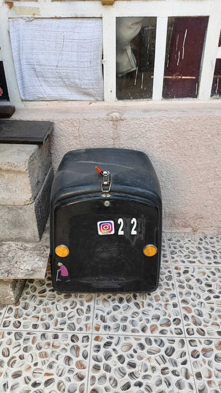 السلام عليكم صندوق مال دليفري اريد ابيعه رقم الهاتف ***********
