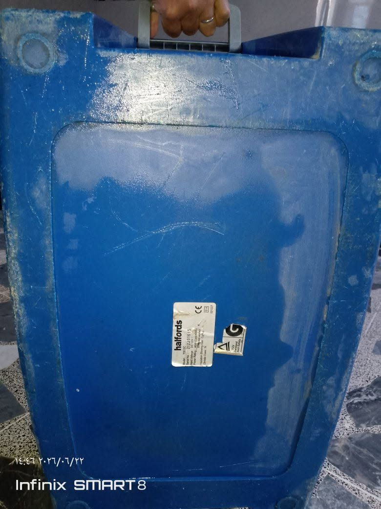 ثلاجه بوكس بيها تبريد وتدفه للطعام شركه بريطانيه نضيفه حيل بس بيها خلل بل تبريد السعر 125 الاتصال على الرقم ***********
مكلف بل نشر
