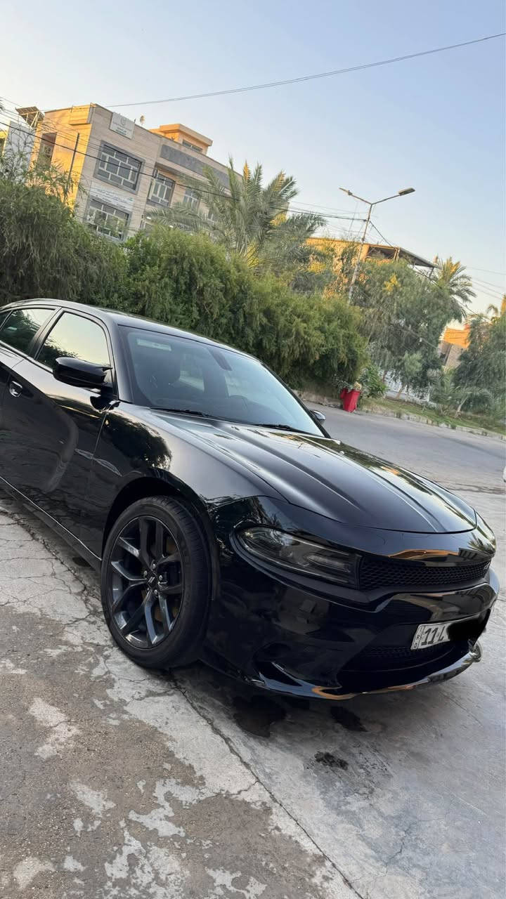 چارجر 2022 بوليسي أصل
وارد امريكي حادثها جاملغ ايمن وبنيد مبدل ومصبوغ 
طاك ايرباك استيرن ودشبول 
مبدل غرفه كامله مخمل مال SXT 
6 سلندر 
فور ويل 
شاشه وسط 
ماشية 57 الف ميل 
سياره جاهزه من كير ومحرك وصدر وتبريد
السعر 178 ورقه وبيها مجال بسيط
مكان السياره الغزالية
للاستفسار *********** بغداد, العراق
