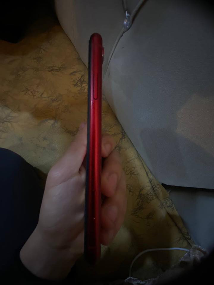 السلام عليكم 
Xr للبيع 
الجهاز ما مفتوح
البطارية 81 اصلية 
الشاشة اصليه 
بس الضهر مكسور 
السعر 125 
الرقم ***********
