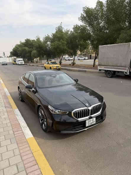 شلونكم حبايب القلب 
السلام عليكم

للبيع BMW 530  موديل 2024

فول أعلى فئة بالمواصفات اندفجول Individual

وارد كندي كليييين تايتل مكفوله شركه من كلشي

محرك 2.0 توين باور تيربو تسارع قوي 292 حصان والعزم 420 نيوتن

ماشيه 33الاف فقط 

المواصفات خاصة 1/1

1.نظام الأوتو بارك (ركن السيارة بدون تدخل السائق) 

2.نظام البارك إسيست (امكانية ارجاع السيارة بالكراج تلقائي)

3.كامرات 360 درجة عدد 4 محيطيه 3D

4.فتحة بانورما

5.داتا شو Head Up Display (يعرض بالجامه الامامية)

6.نظام صوت فاخر Harman/Kardon Logic 7

7.شاشة كبيرة متصله والازارار جميعها لمس 

8.فتح الصندوك بالقدم وكهربائي 

9.لايت ليزر اصلي داينمك

10.كشنات جلد  طبيعي لون احمر + الكشنات كهرباء وخزن ميموري 

11.تدفئه بالمقود والكشنات

12.تصعيد وفتح الزجاج بالبصمه

13.حساسات امامي خلفي جانبي

14.اضاءة محيطية متغيرة الالوان

16.نظام تعتيم بالمري Auto Dim

17.شفتات بالمقود

18.شاحن تلفون وايرلس

19.نظام الترحيب عن الاقتراب من السيارة ودخول ذكي عن طريق كارت او بصمه او التطبيق 

20.ابل كار بلي وايرليس

21.رادار امامي

22.رادار النقطة العمياء

23.رادار الخروج عن المسار

24. نظام سيفتي كامل وتصوير 3d 

اخوان السياره جديده وع ايدي 
وشكل الجديد وسيرفساتها كله بل وكاله 
مكفوله من اي شي بالك 

السعر 488 ورقه وبيها مجال بسيط

مكان السيارة بغداد شارع فلسطين 

للاستفسار ***********
