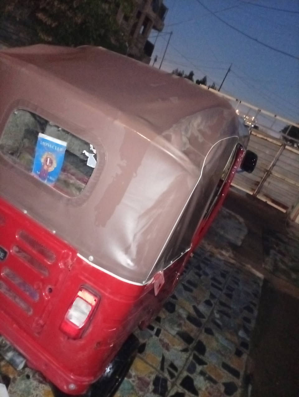 تكتك للبيع موديل 17 بس أوراق 18 المصطفى جاهزه كلشي مابيهه ثلاث ملايين وميه 3100 مكاني بغداد البلديات ***********
