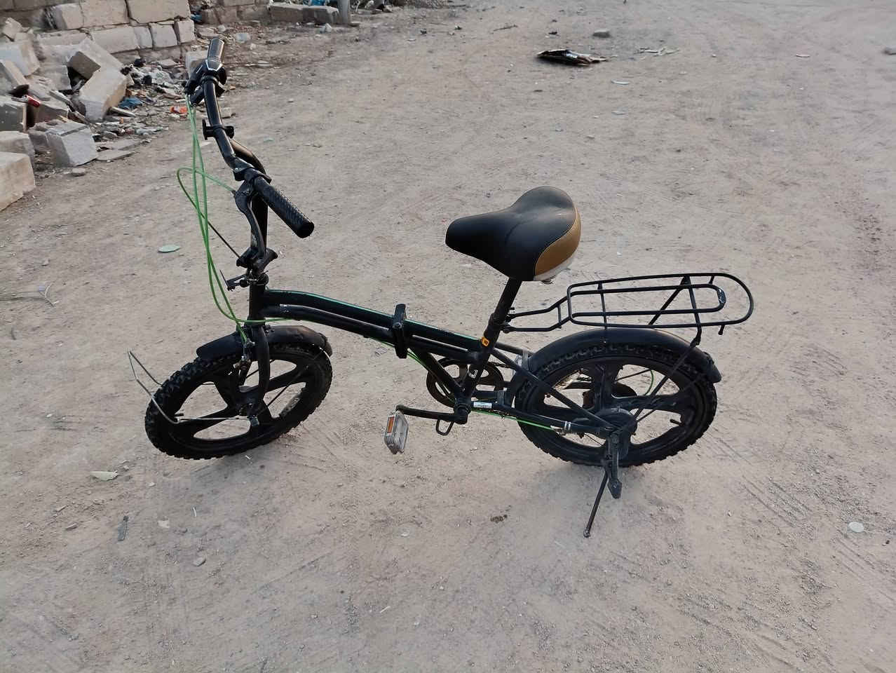 بايسكل طباكي حجم20 فول نضافه 6نمر استخدام شهرين سعره 85بي مجال اي استفسار ***********
