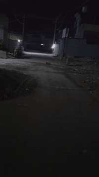 قطعه للبيع المساحه 100م. النزال 21 العرض 5م.    السعر 25مليون وبي مجال
للاستفسار :***********
موقع الافراز قريبه على المولده وعلى الشارع العريض
