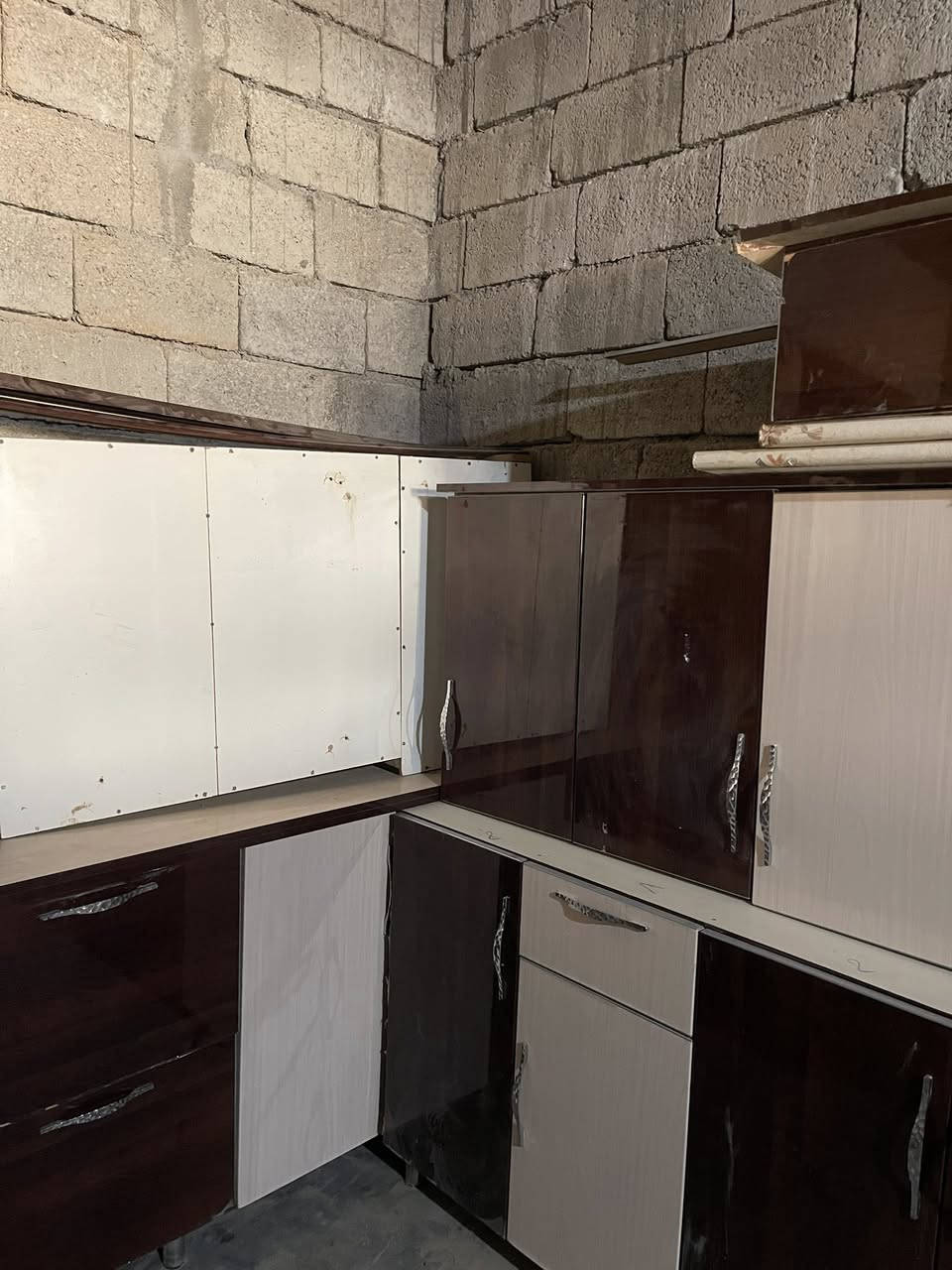 ئەم کەوانتەرە بۆ فرۆشتن ٧ مەترە هەموو بانی بەردە  شوێن سەلاجە و مەخسەلیشی هەیە  نرخی ٥٧٠ هەزار و معامەلە شوێن چەمچەماڵ


**إذا كنت صاحب هذا الإعلان وتريد حذفه لأي سبب، رجاءا أرسل رسالة إلى الدعم الفني**