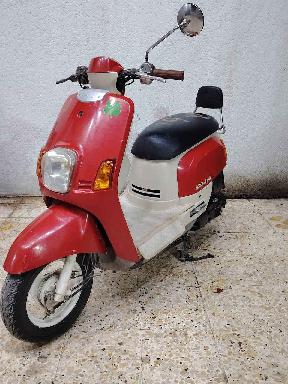 سلام عليكم.
ماكس بوليس لون احمر
مكفوله كفاله عامه صالهه شهر
ختم واحد ويا مكينه
دراجه جديده 
مكاني ميسان
***********
