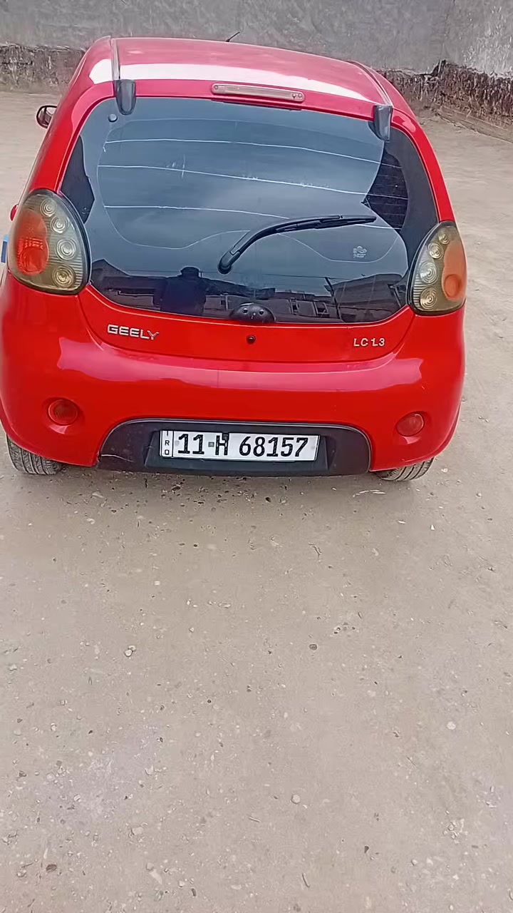 من رخصه الادمن بيع مستعجل باندا ٢٠١٢ رقم بغداد انكليزي تحول مباشر كير اوتماتيك مكينه وكير كفاله عامه كهربائيات شغاله حداديه جديده تايرات وسط غرفه جديده بيها فقط جاملغ صبغ بيه تكحيلات بصيطه سياره جديده جدا ترايك للبصره الشراي بلعافيه عليه السعر ٤٥ وبيها مجال المكان   المسيب تواصل خاص او ***********
