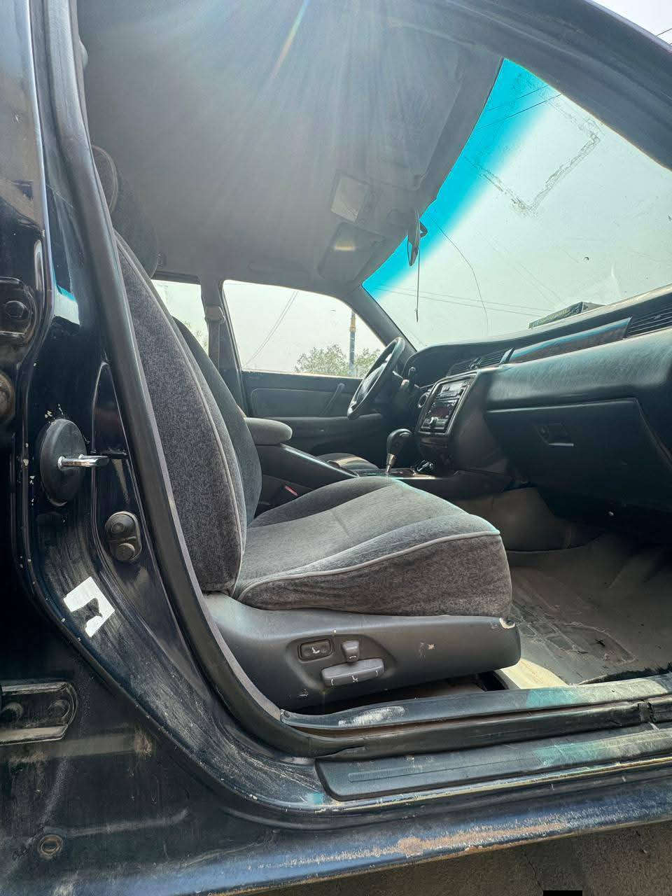 راس الثور تكم ادوات السعر 28 وبيها مجال كشرها شوف العين جارده كير مكينه جدد غرفه كشنات دشبول كله جديد نقصها باور ودبلات خلفيه مكانها ميسان مركز المحافظة ***********
