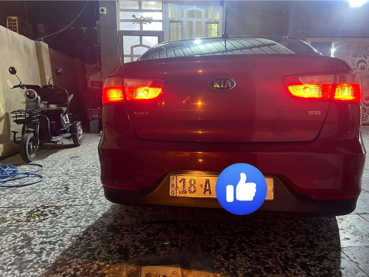 السلامُ عليكم
Kia Rio 2017 
للبيع فقط 
وارد امريكي                  لون احمر 
محرك 1600 GDI     عداد المسافة 123000mi          الضرر جاملغ امامي ايمن + بنيد 
بلوتوث 
ايكو 
AUX 
USP
عداد ليزري  
غرفة داخل السيارة نظافة 💯  تبريد جيد جداً رقم بابل الجديد سنوية لغاية سنة 2030 كفائة المحرك جيد جداً + الكير جيد جداً كشر السيارة نظيف والسيارة جاهزة موجود سونار شامل للسياره  مكان التواجد بابل 
السعر المطلوب 85 ورقة وبي مجال بسيط جداً 
للأستفسار *********** ( واتساب )
