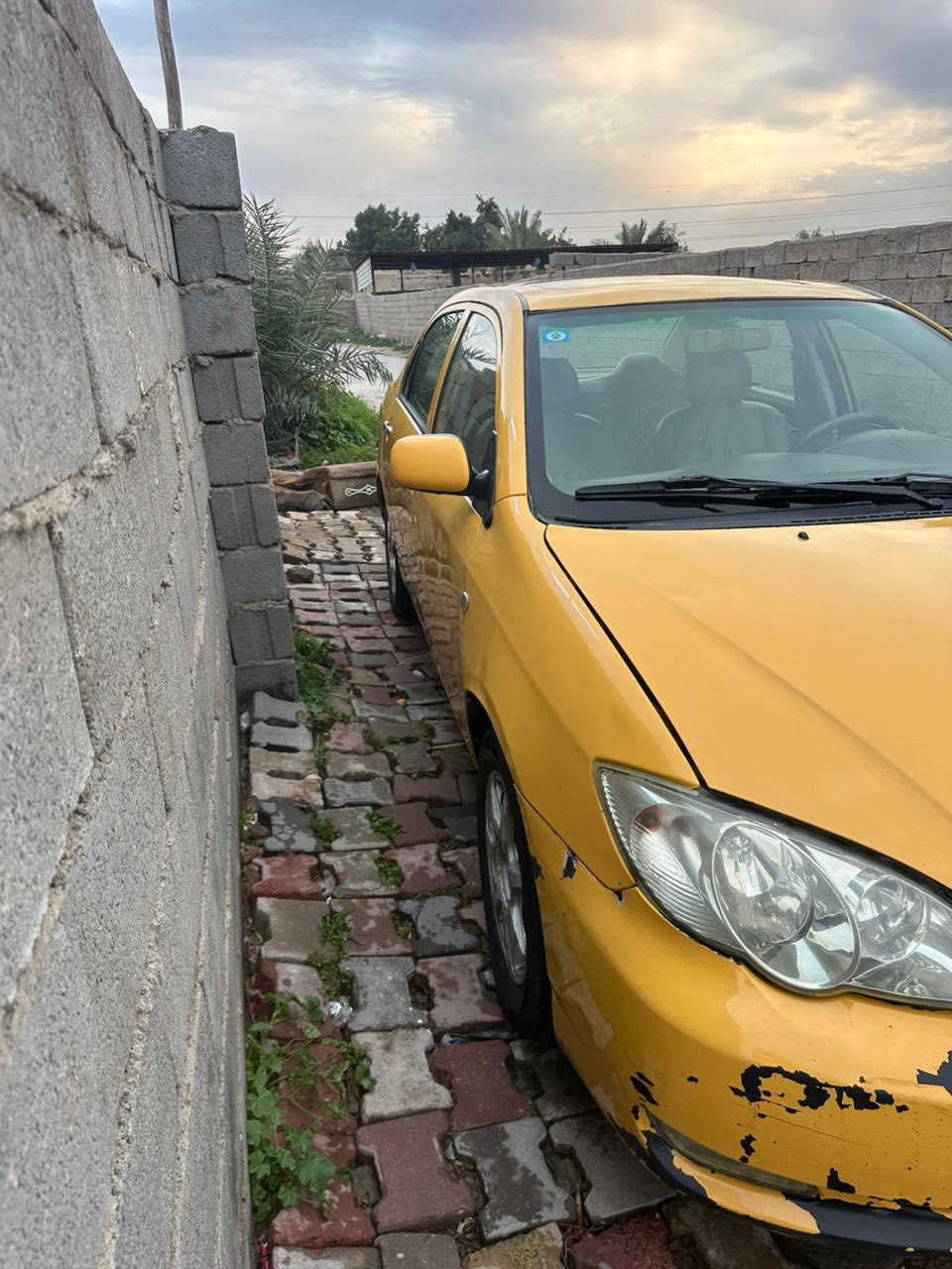 بي واي دي F3 موديل ٢٠١١ للبيع  سيارة مصبوغه عام للجمالية شرط كير محرك مكفولات تبريد نقص كمبريسر  فقط تايرات نص عمر سيارة ب اسمي تحويل ثاني يوم هية ومرور تاخذ جاهز مني عنواني بغداد التاجي قرب جسر الدوار السعر ٤٢ وبية مجال اتصل وبيك خير ودلل ٠٧٧٢ ٢٥٩ ٠٤٢٥
