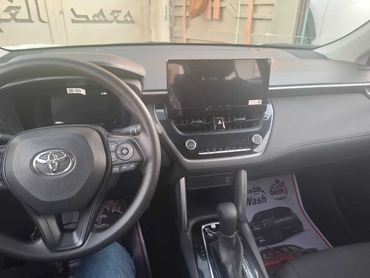 كورلا كروس هايبرد HEV موديل 2025
مكفوله كفاله عامه من كلشي وعلى وضع الشركه 
ماشيه 23,000 الف
رقم بغداد باسمي
 
مواصفات :
فتحه سقف 
تبريد قطعتين 
كراسي مخمل 
كامرا خلفيه
وبقيه المواصفات الاخرى بالكورلا كروس 

‼️السعر 26 مليون  ‼️

📍مكان السياره بغداد 

📞رقم صاحب  السياره ***********
