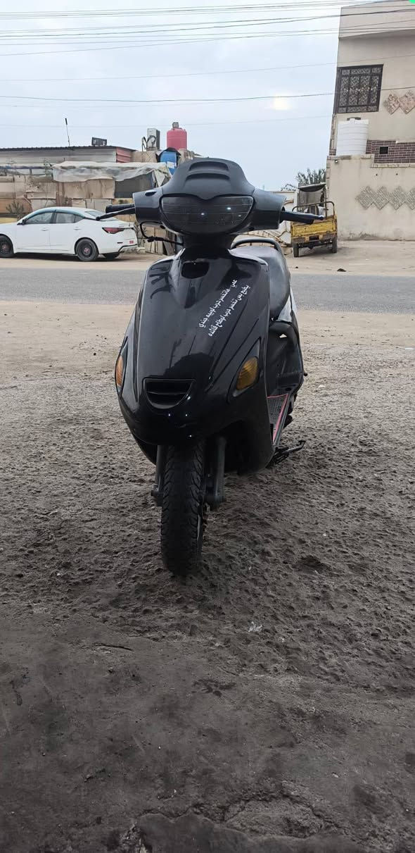 سلام عليكم للبيع فراشه فحل
محرك مامفتح 
نضافه90%
كرباءيات شقاله ماعده السلف رادله راجز 
السعر 550 وبها مجال
مكان البصره ابي الخصيب 
للاستفسار ***********
