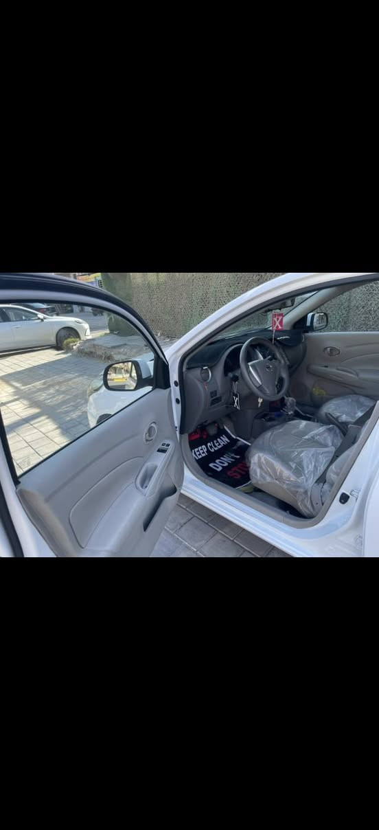 السلام عليكم للبيع نيسان سني هندي 
موديل 22
ماشيه 85
مكفوله من الضربه والصبغ بيه ملاحضات بسيطه مأشر  عليهن بارد 
السعر 115 بيه مجال 
رقم صاحب السياره ***********
