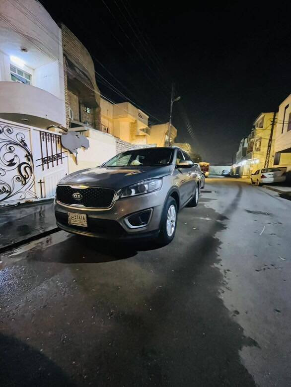 السلام عليكم سورنتو 2017 رقم بغداد باسمي تحويل مباشر وارد امريكي مكينه 2400 ماشيه 104  السعر 155 وبيه مجال مكان سياره بغداد السيديه     ***********.
