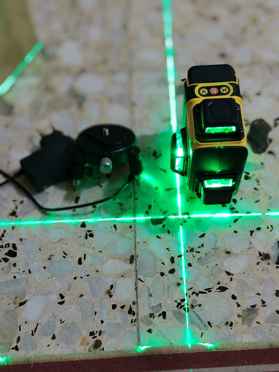 كبان ليزري ديوولت  كامل مع ريمون وشاحنه كتابه حفر اصلي شغال 16خط بغداد


**إذا كنت صاحب هذا الإعلان وتريد حذفه لأي سبب، رجاءا أرسل رسالة إلى الدعم الفني**