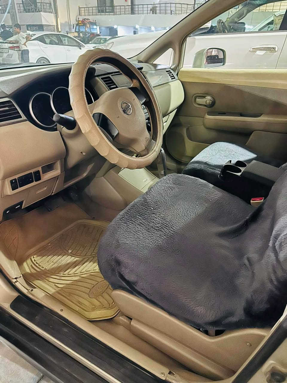 نیسان تیدا مۆدیل ٢٠٠٧سێ پارچەی بۆیاغە بێ ناوگرتن سەنەوی نوێ كاڵبونەوەی هەیە  ناوزەرد تۆماتیك  جام كارەبا  گێڕ بەشەرت مكینە بەشەرت توندوتۆڵی بەشەرت تبرید بەشەرت شوێن ڕانیە ژمارە تەلەفۆن *********** سیعری ٧٢گەڵا  مجالێكی كەم بشدار, السليمانية

