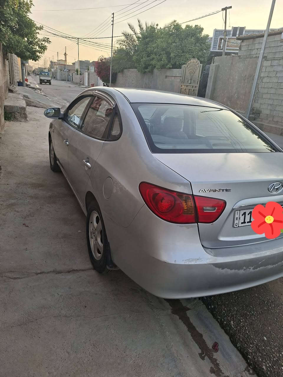 افانتي 2008 خليجي
المواصفات 
مكينه 1600 دوش دكشن عالي
رقم بغداد  
شاشه 
تحكمات ستيرن
كامره خلفيه
تبريد شغال
كير مكينه جديده 
بيها ٥ قطع صبغ بدون معجون اثر جراد 
  السعر ٨٨ وبيه مجال للشراي
للتواصل :***********
مكان السيارة خان بني سعد
