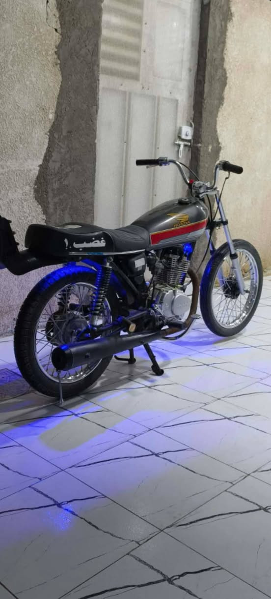 نامه حربي باكستاني🇵🇰 تعمير جديد مكينة سيـجـي 🦅
شاصي نامة 2023 اوراق سعرة ب 700 مكاني بلقاسم 
***********
