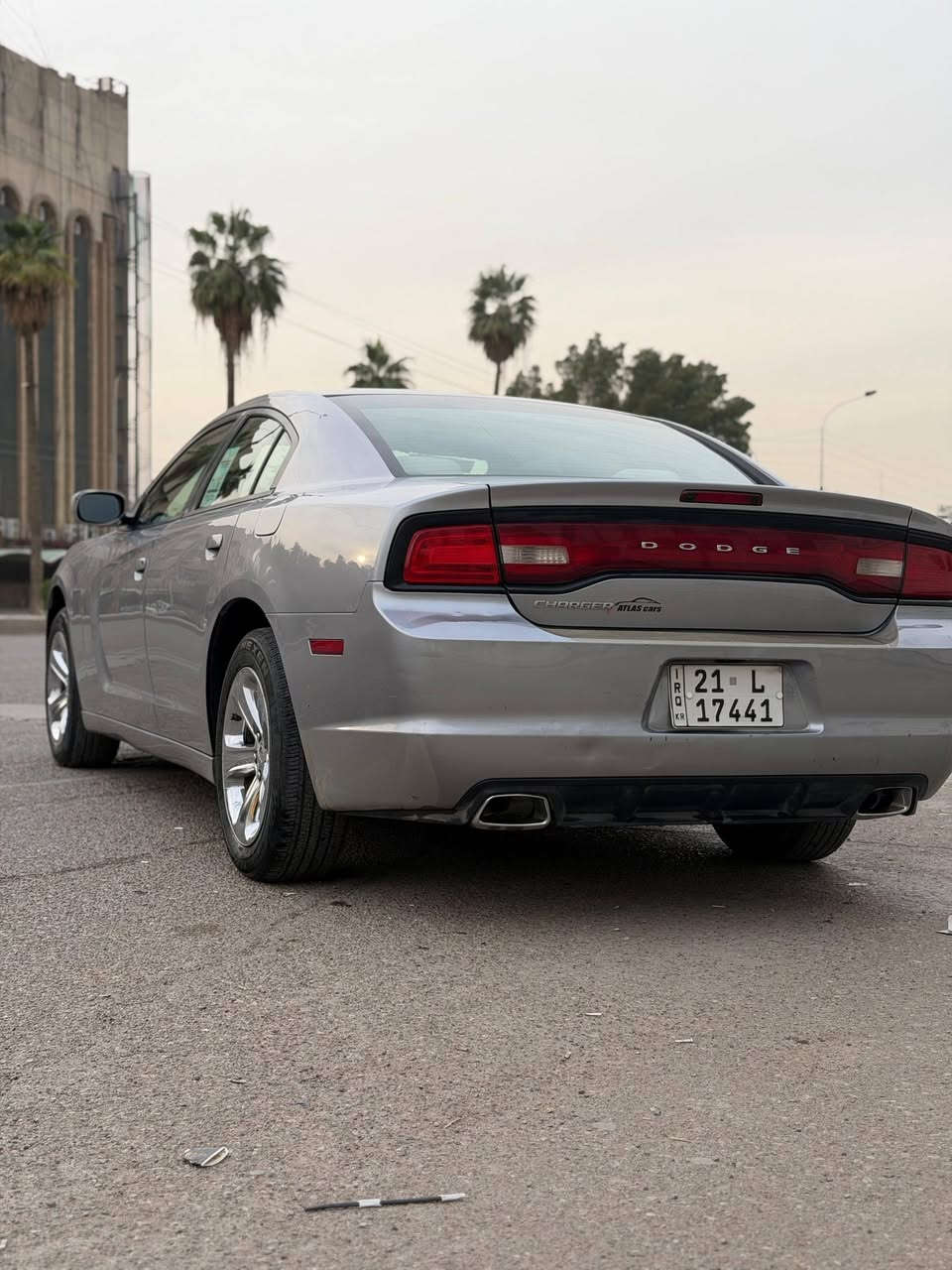 جارجر وارد كندي 2013 سياره كفاله عامه  بجم كبس على وضع الشركه ماعده بارد جوه قبق البانزين وموجوده الصوره سياره ناعمه وحلوه كير ومكينه على وضع الشركه ما مفتوح برغي تخم تاير  مواصفاته  شاشه جبيره تشغيل عن بعد مقاعد كربائيه السائق والراكب  كامرا مثبت سرعه السياره باسمي رقم سليمانيه هزه وسنويه جديده  مال بيت استخدام شخصي ما مشتغله على الخط 
السعر 180 وبيه مجال قليل ***********
