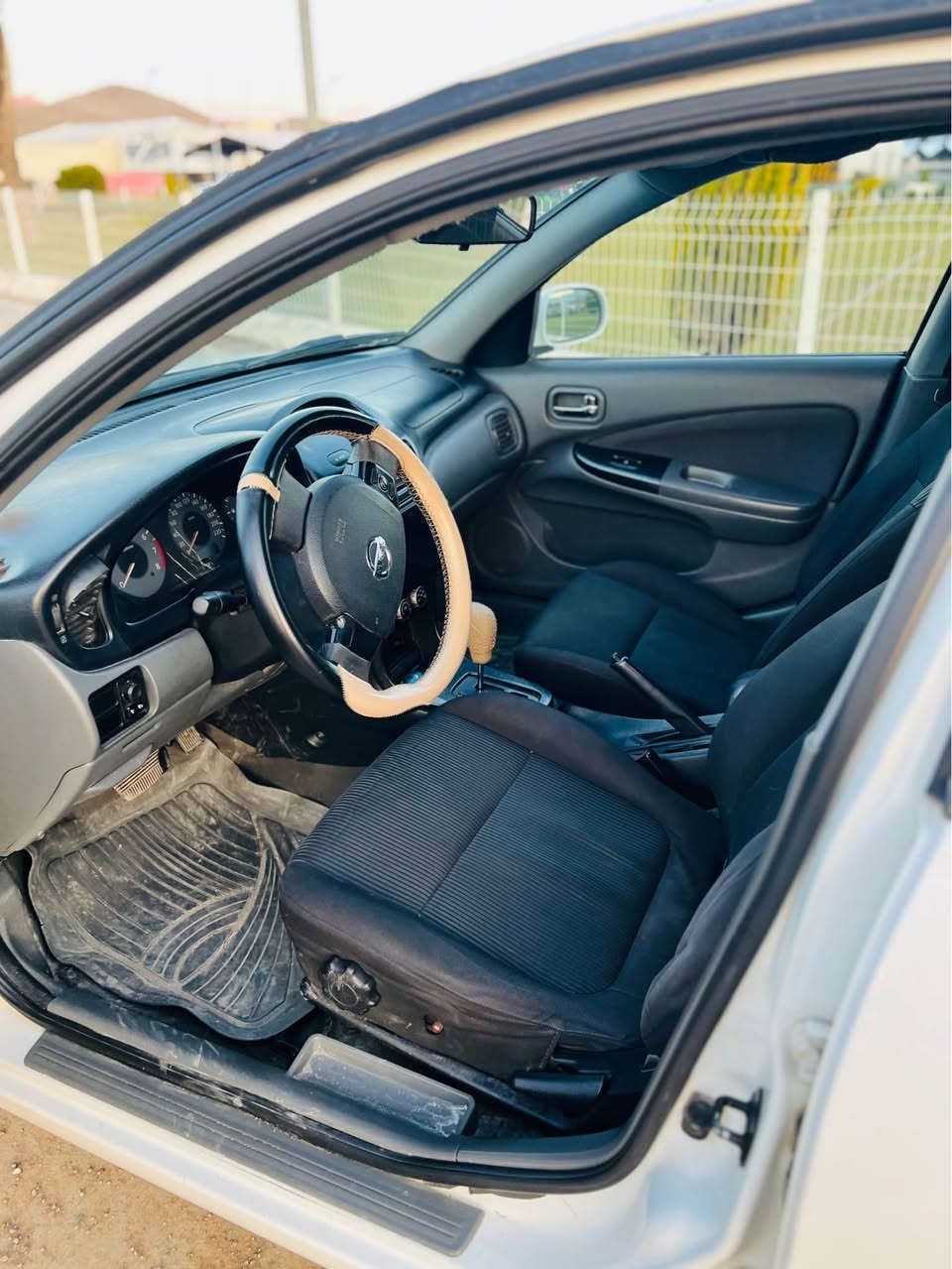 نیسان سەنی کۆری مۆدیل٢٠١١بی بۆیاغ سە نە وی تا ٢٠٢٨نوێیە چوار جام کاره بایی absدە بڵ پە ڕە شوت
ئاوێنە کارە بایی سویچ کۆنتڕۆڵ4تایەو ویلي تازەکەلەو عەینە گیرومەکینەبەشەرت گیرتۆماتیك
ناونێشان ڕانیە
ژ.م*********** رانية, السليمانية
