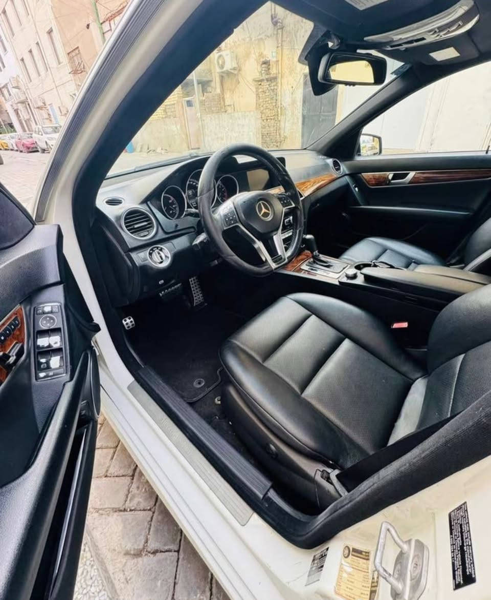 مرسيدس C 300 2012 بانوراما فول مواصفات
ممشاها 94 الف  
رقم بغداد مشروع وطني تحويل مباشر
وارد أمريكي الجاملغ الايمن بارد فقط
الدوسة البلادية وياها
مبدل دهن وكالة ودسكات مع ماء راديتر جديد اصلي بهالاسبوع يعني طك سويج وارجع لبيتكم
السيارة كفالة مكينة وكير وتبريد
السعر 160$ وبي مجال للشراي 
مكاني بالبصرة ***********
