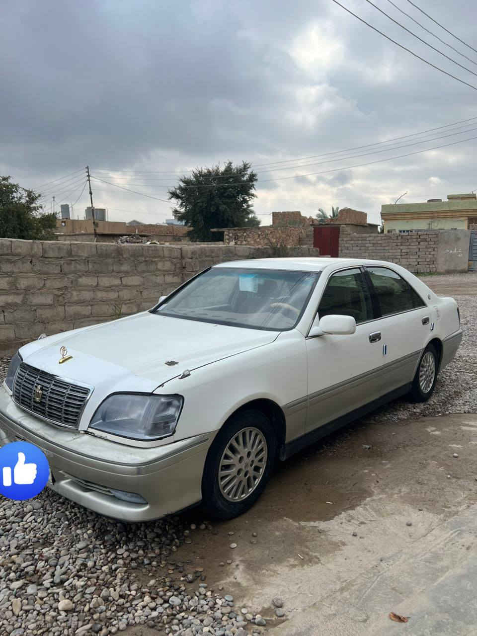 السلام عليكم سياره ملكه للبيع 
محرك كير شرط الصدر جديد تبريد تدفئا فول طخم تاير جديد ادوات والكشرشوف العين نضيفه حيل قرفة جديدة السعر 29 وبيها مجال وذاء مراوس حسب الغناعه ***********
