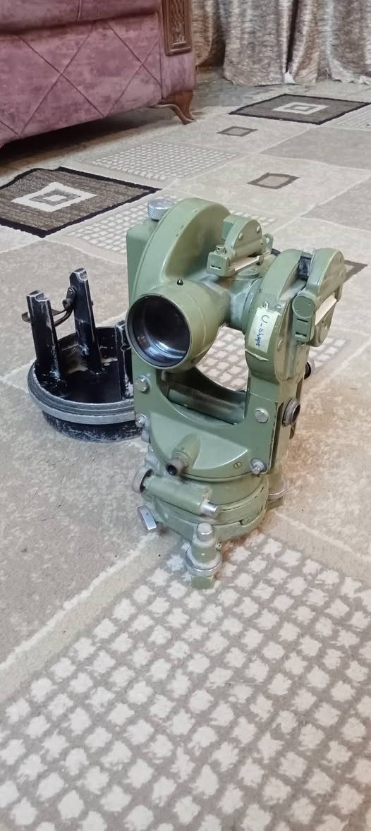 للاستفسار على الرقم ***********
